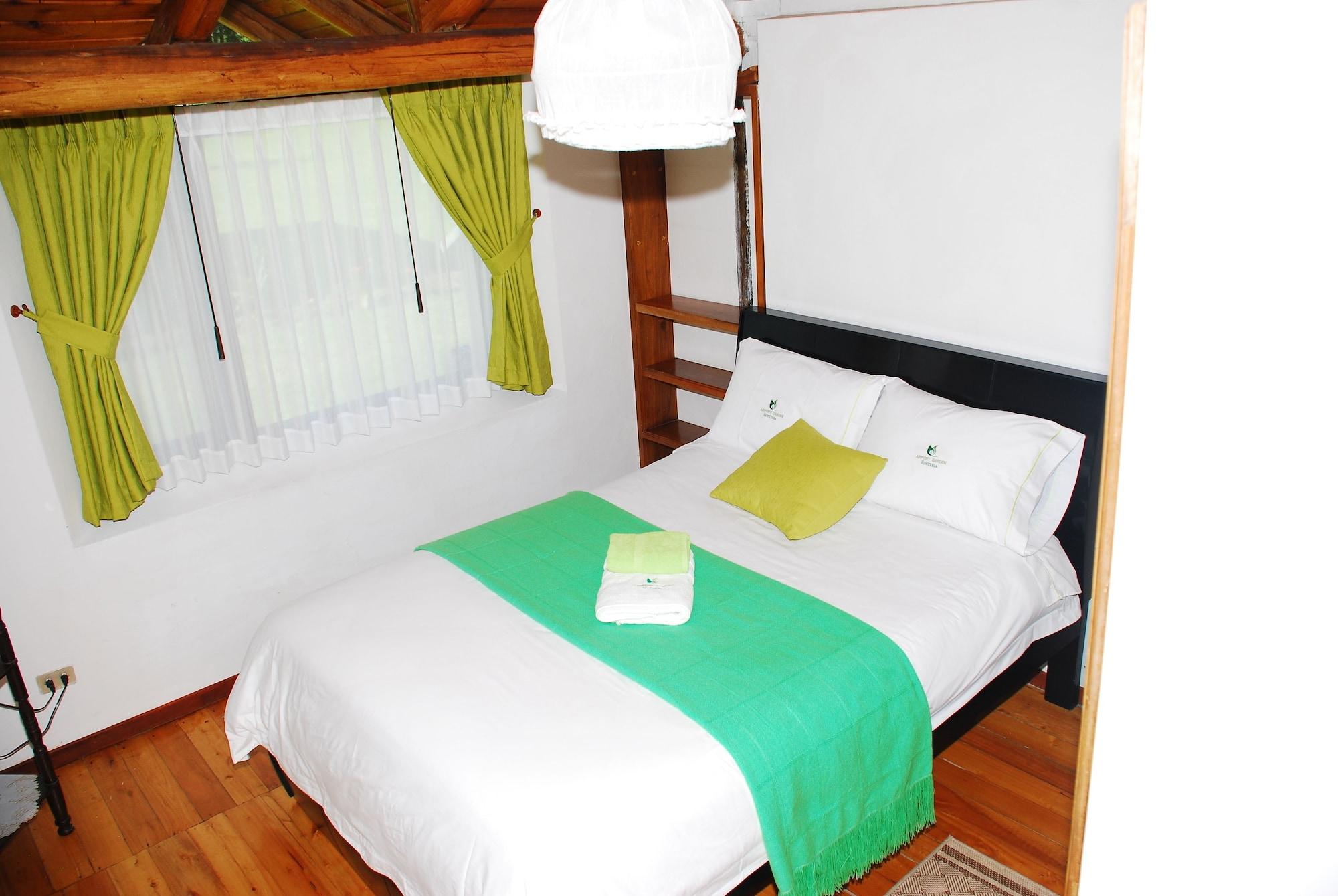 Hosteria Airport Garden Tababela Εξωτερικό φωτογραφία