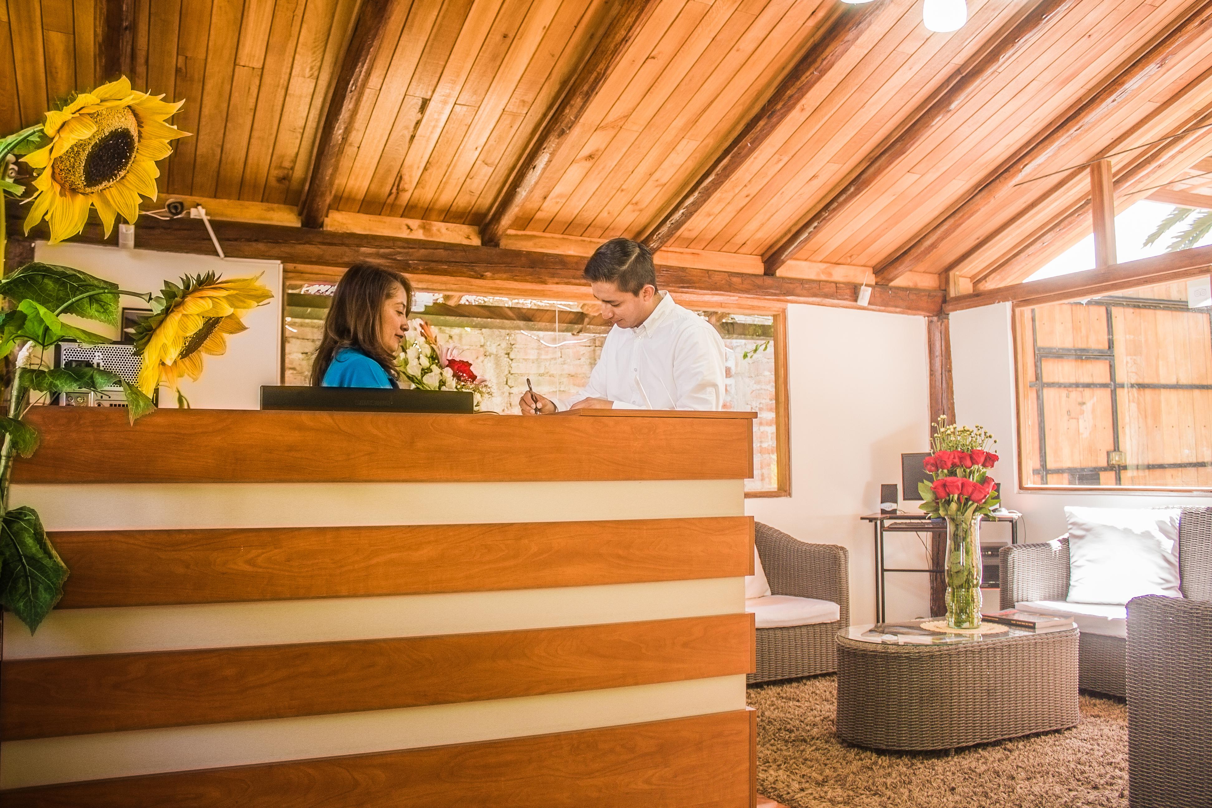 Hosteria Airport Garden Tababela Εξωτερικό φωτογραφία
