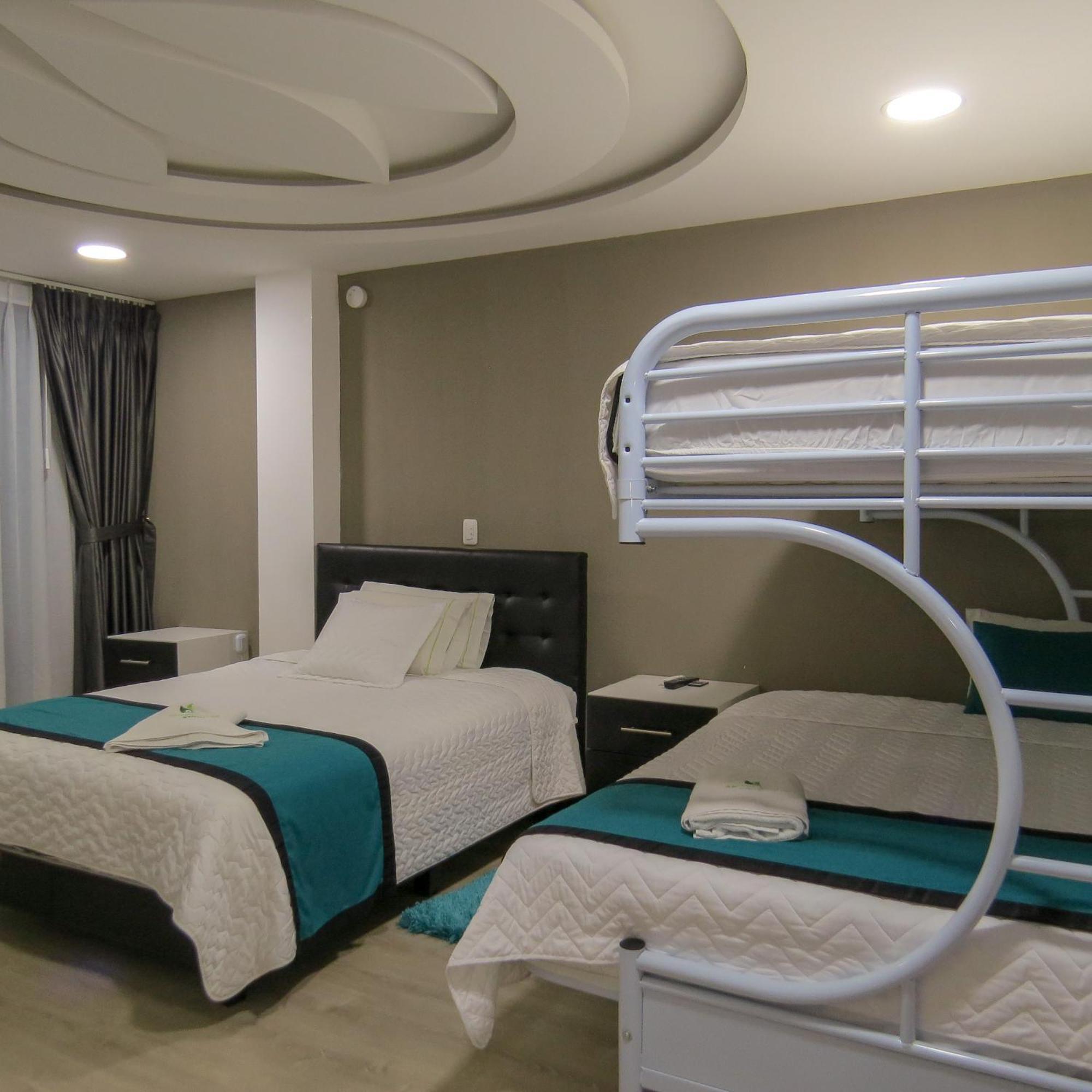 Hosteria Airport Garden Tababela Εξωτερικό φωτογραφία