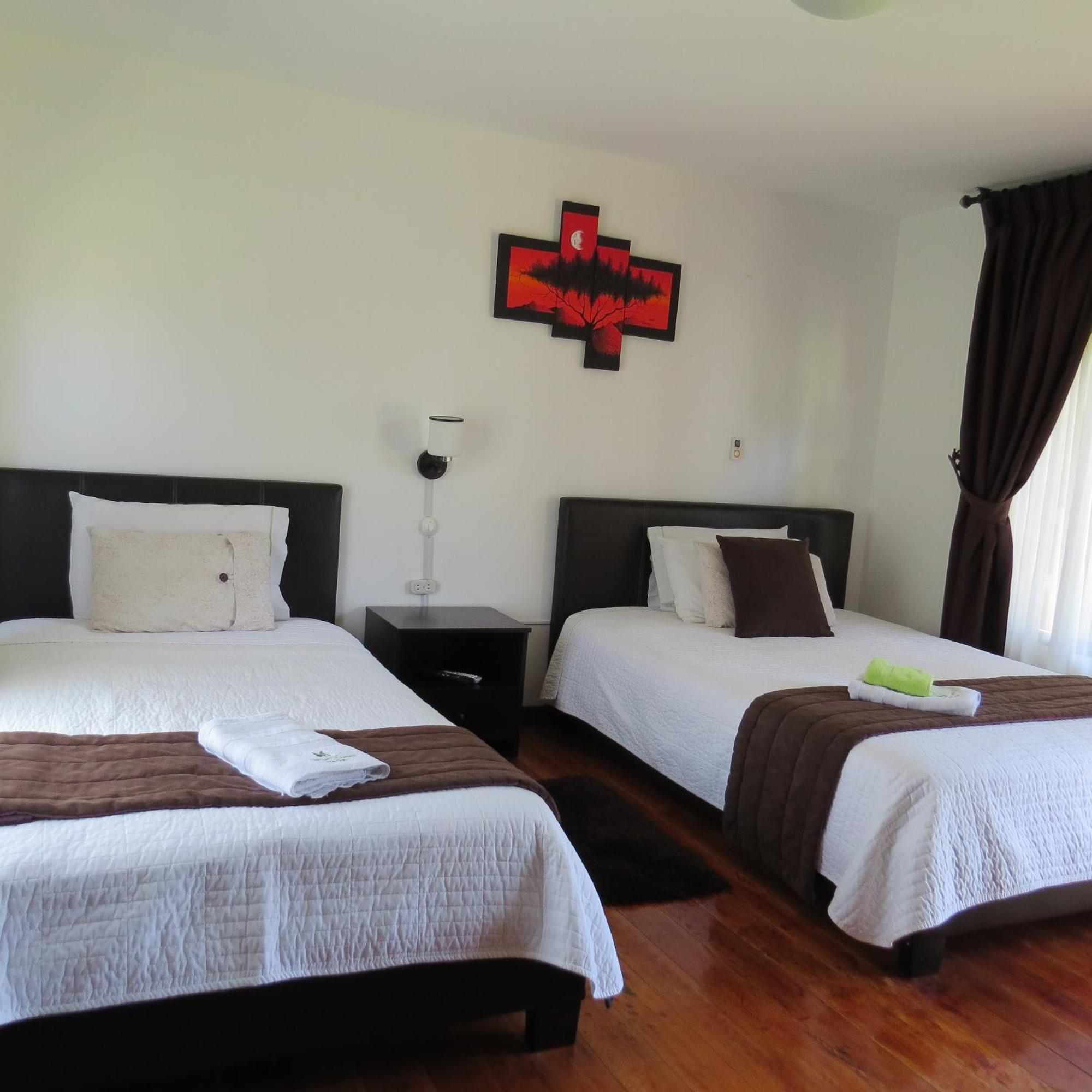 Hosteria Airport Garden Tababela Εξωτερικό φωτογραφία