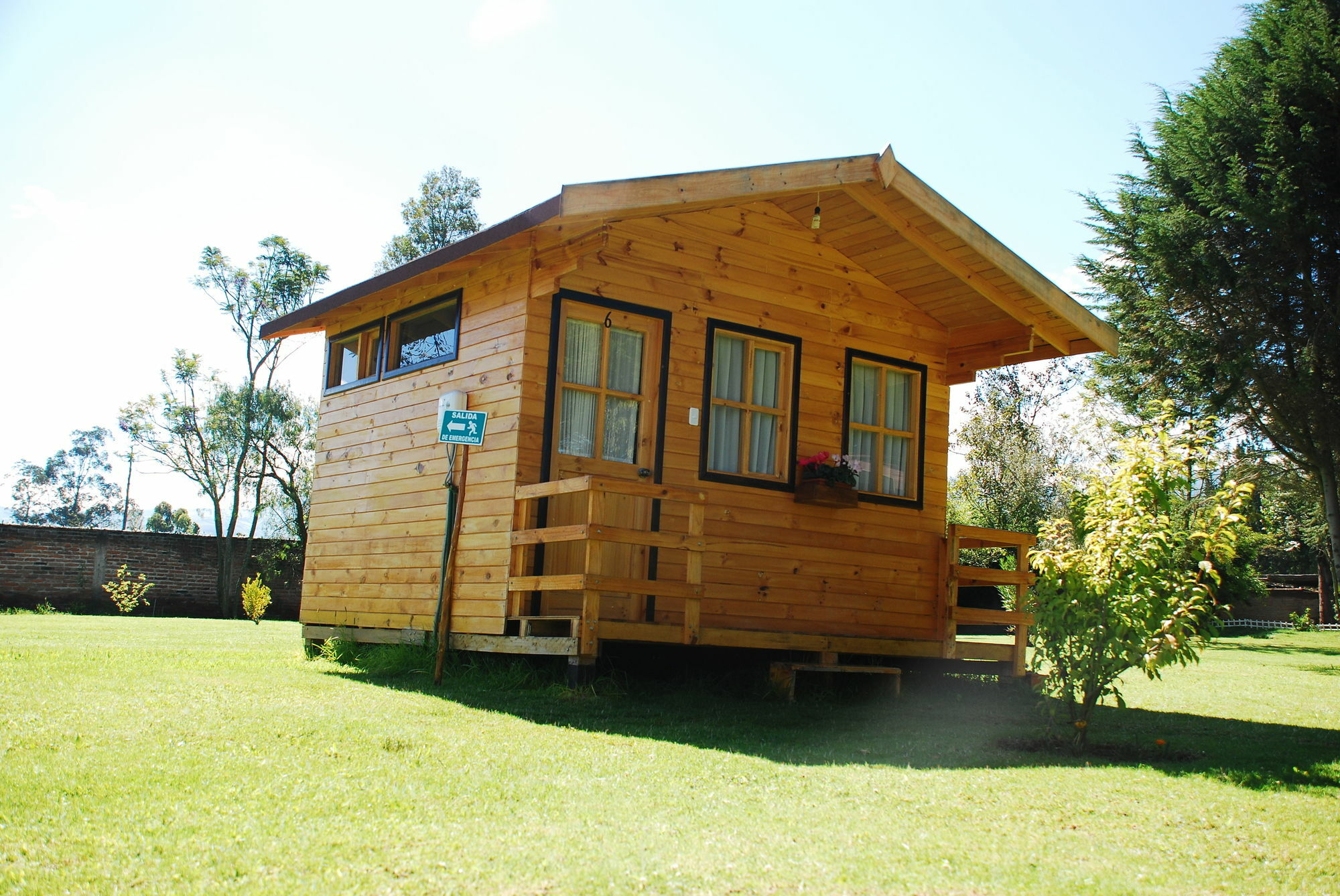 Hosteria Airport Garden Tababela Εξωτερικό φωτογραφία