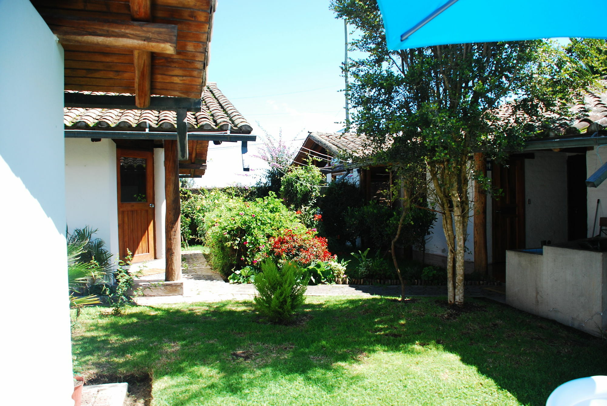 Hosteria Airport Garden Tababela Εξωτερικό φωτογραφία
